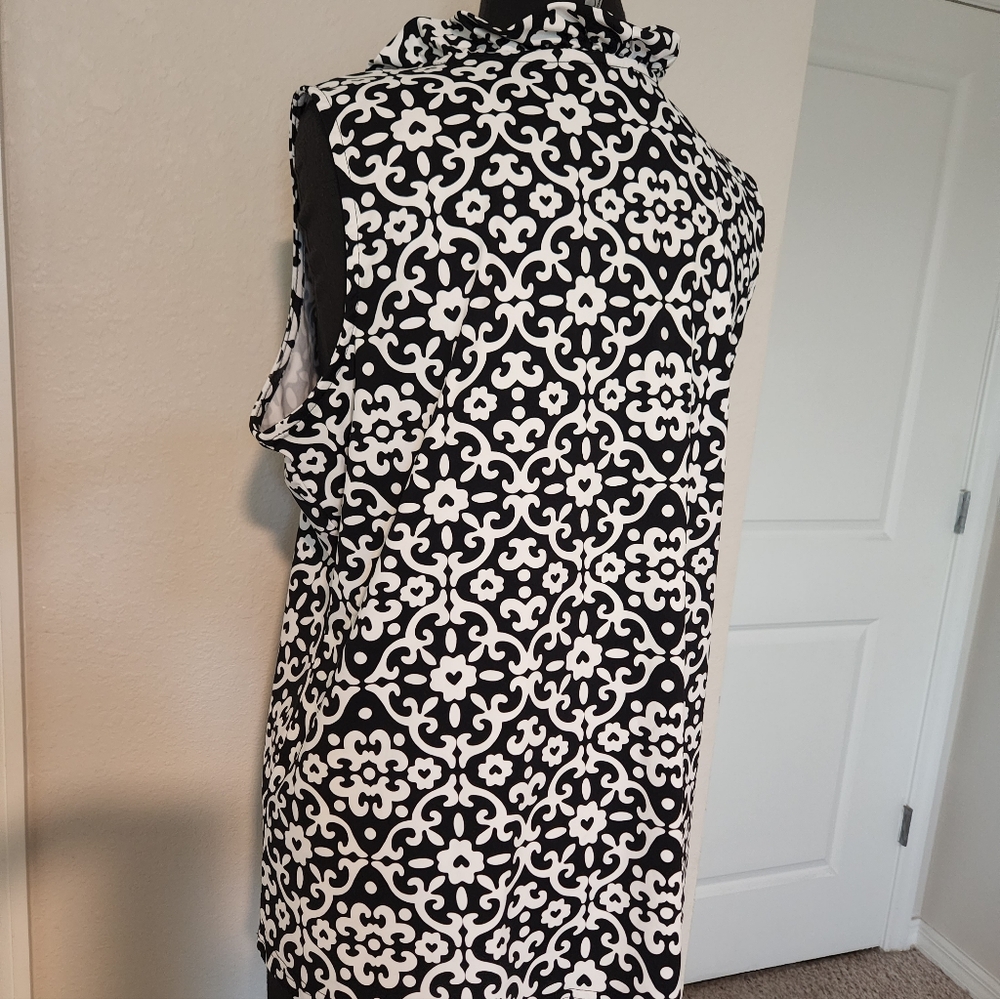 Lulu-B Black and White Patterned Blouse - Picture 4 of 7